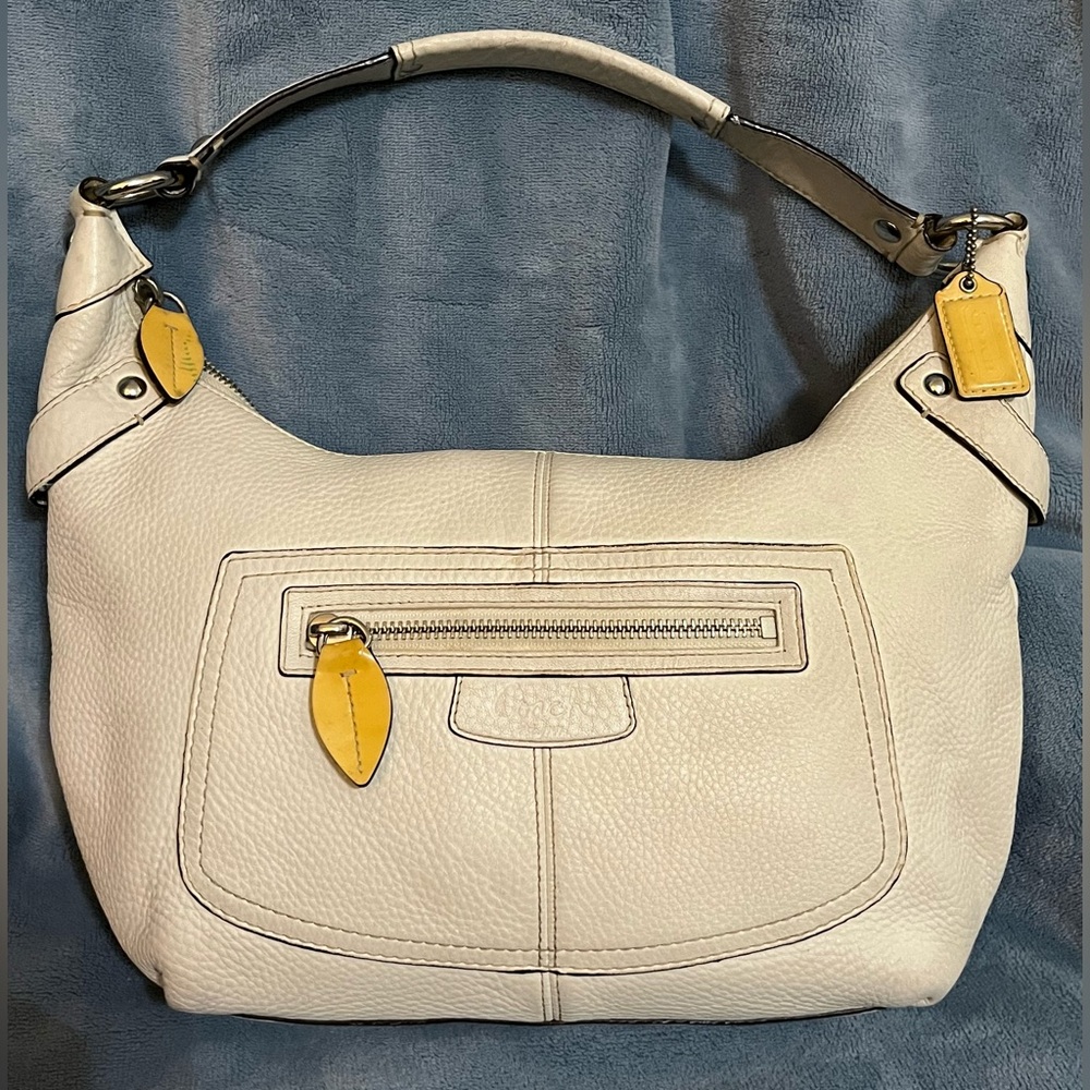 COACH Vintage Penelope Ivory Cream Pebbled Leather Shoulder Hobo Handbag F14680